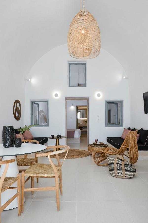 You & Me Suites Fira  Zewnętrze zdjęcie