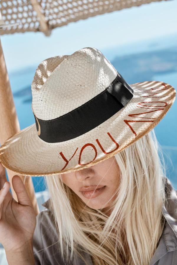 You & Me Suites Fira  Zewnętrze zdjęcie